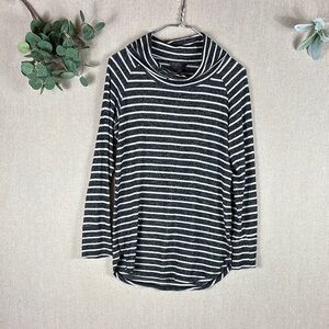 Mix by 41 Hawthorn > Black and White Striped Cowlneck Small